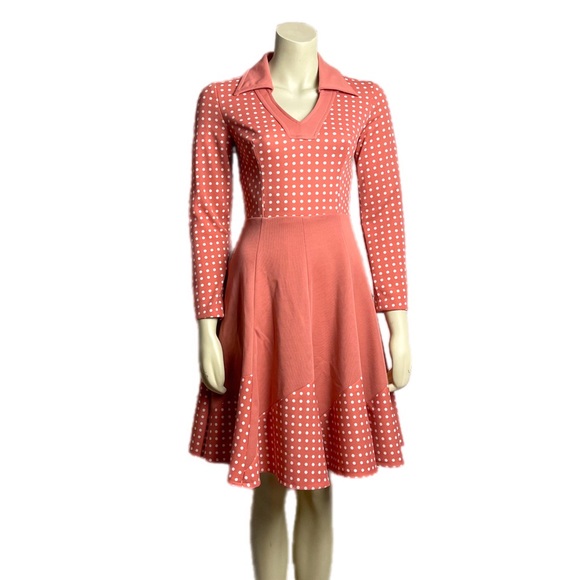 Vintage Dresses & Skirts - Vintage 1970s Pink Polka Dot Fit and Flare Dress - Size 8